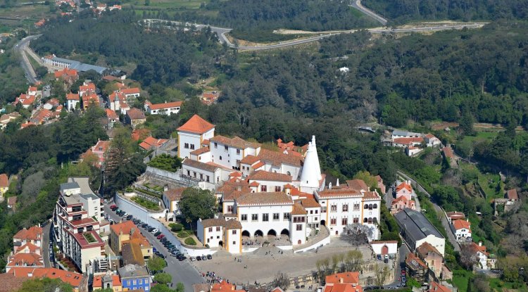3 Magnificent Destinations in Western Portugal