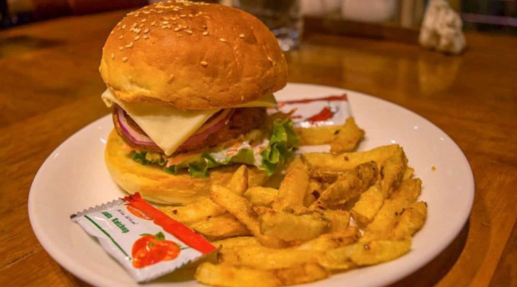 10 Best Restaurants and Cafes in Shillong to Try for the Food Lovers