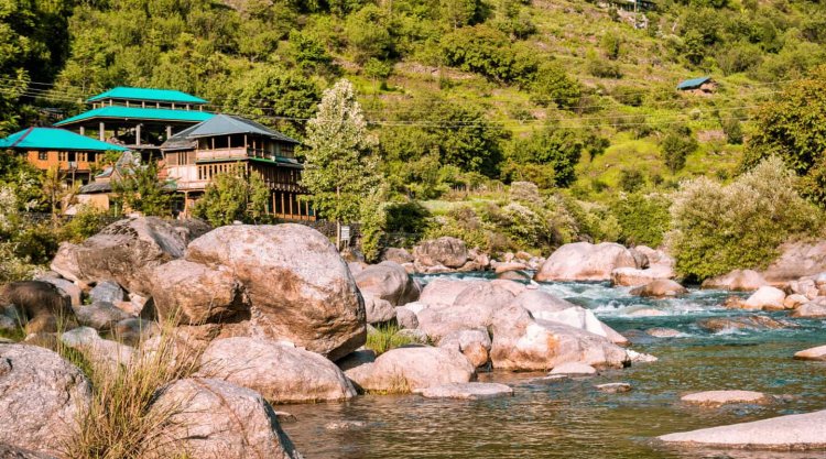 What is the Best Time to Visit Tirthan Valley?