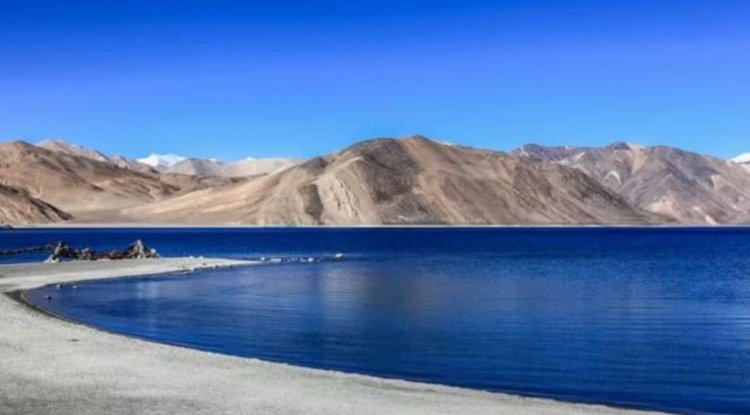 Top 8 Famous Indian locations in Bollywood: जानिए बॉलीवुड की मशहूर जगह,जहाँ आप भी जा सकते है।