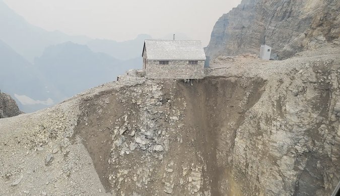 Beloved Abbott Pass Hut Will Be Dismantled, Victim of Climate Change