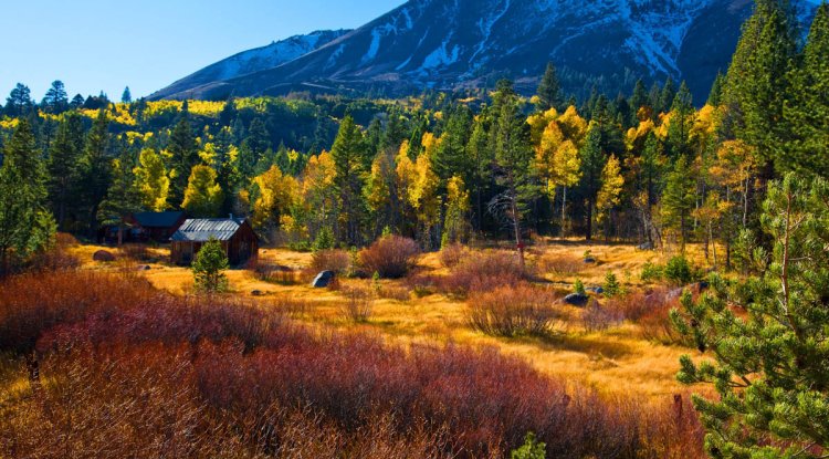 Traversing Nature’s Paradise: Hiking through the Sierra Nevada Mountains