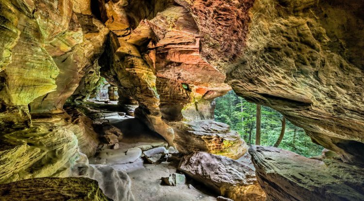 Unveiling the Enchanting Rock House in Hocking Hills State Park, Ohio