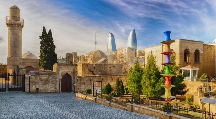 Azerbaijan Travel Guide: Itineraries, Top Tourist Places, Hotels & Restaurants