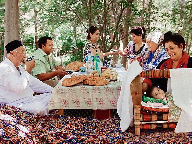 Life’s a picnic in Uzbekistan